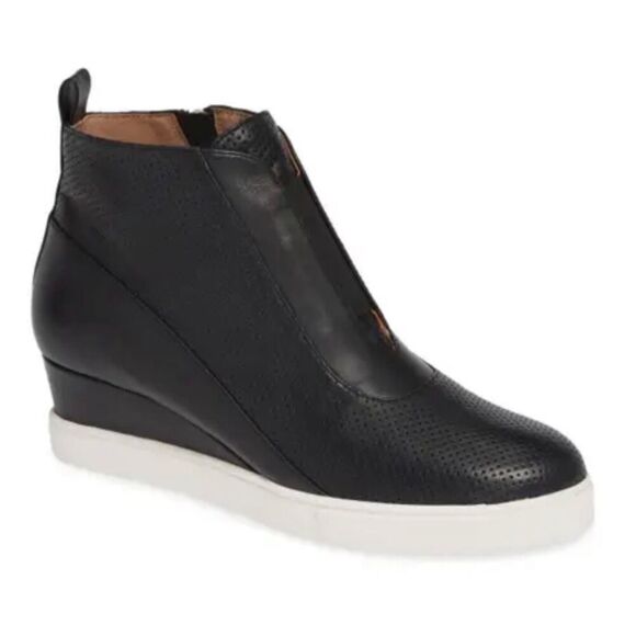 Linea Paolo Anna leather comfort wedge bootie 9 - Picture 1 of 15